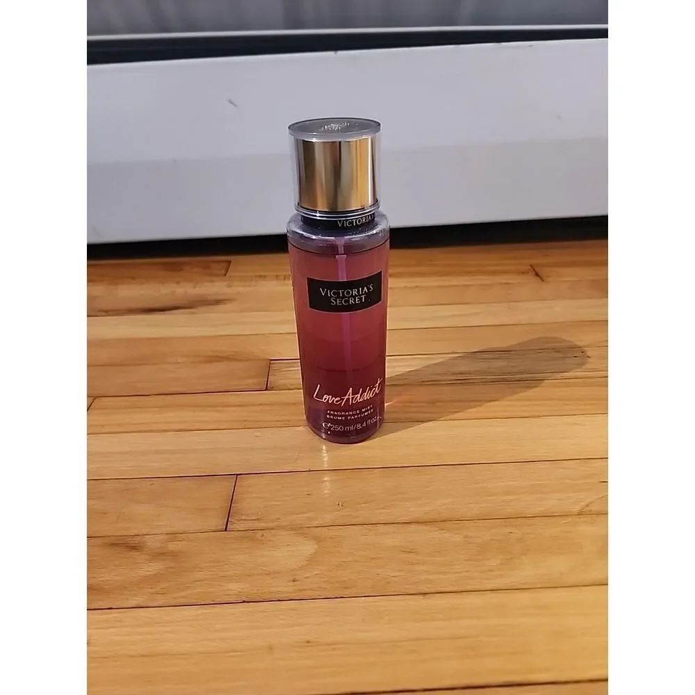 Victoriaโs Secret LOVEโADDICT Fragrance Mist 8.4oz/250ml โ Discontinued โข Rare!